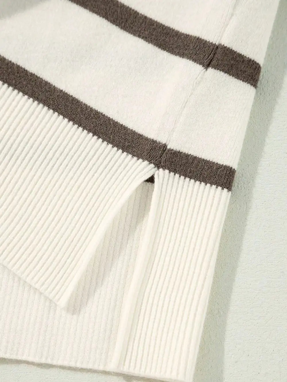 CILKOO Stripe Side Slits Crewneck Short Sleeve Sweater Tee