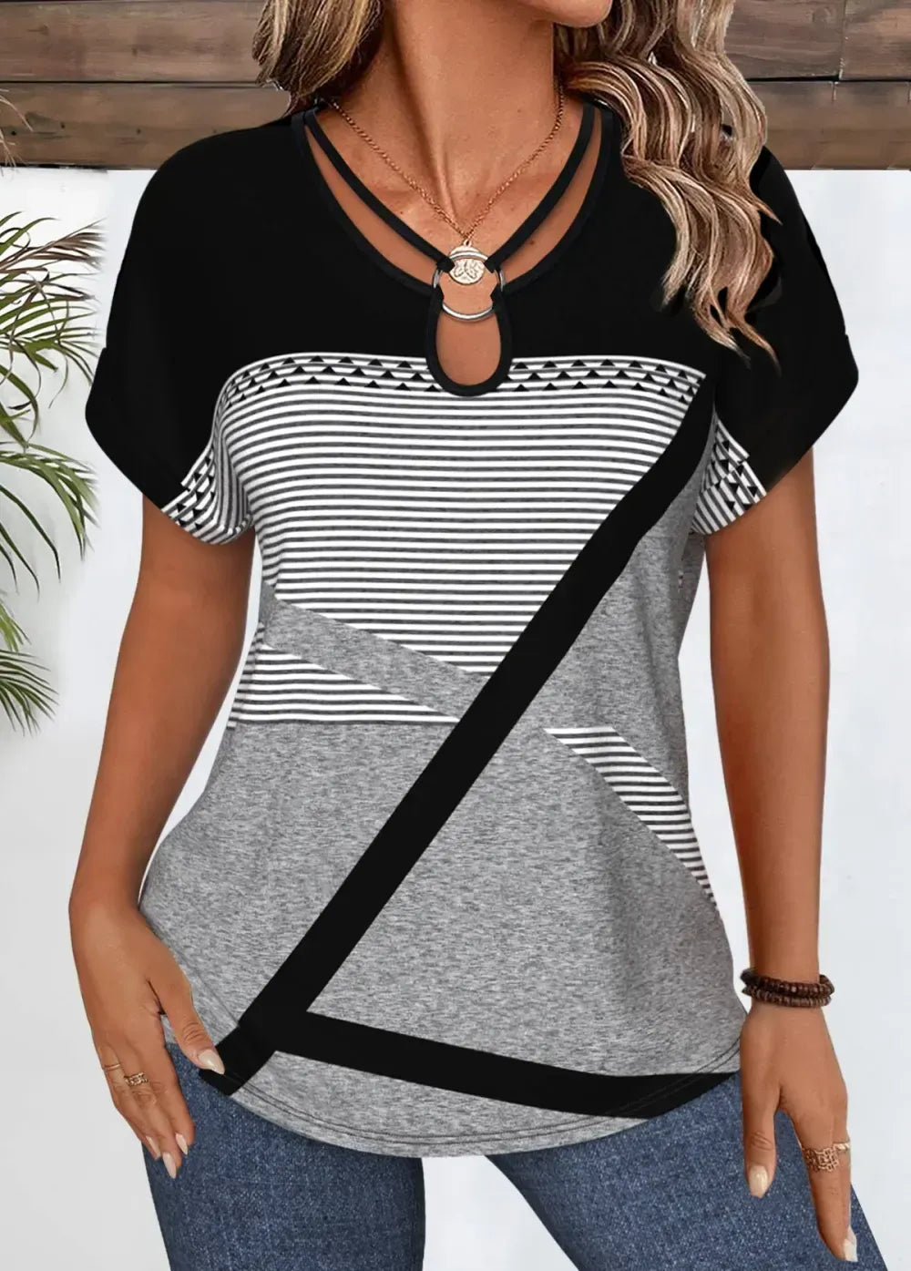 Black Geometric Print Short Sleeve Round Neck T Shirt