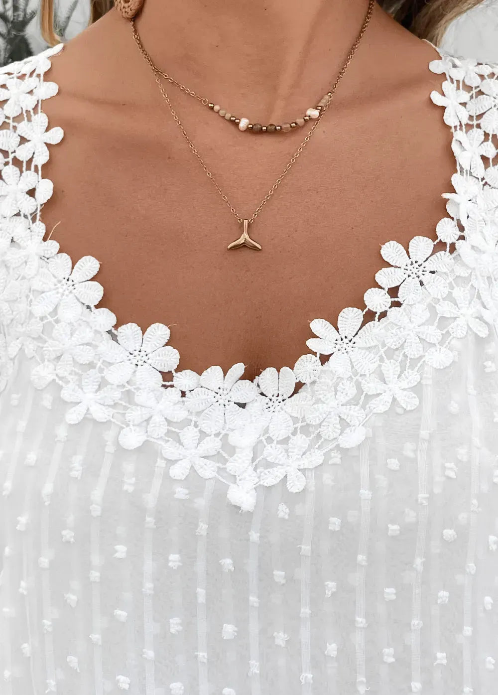 White Embroidery Sleeveless V Neck Tank Top