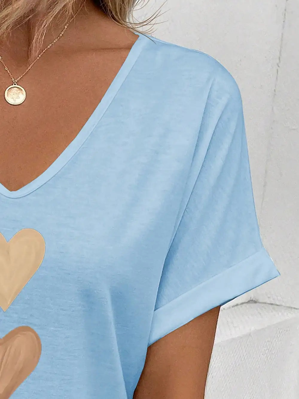 Women's V-Neck Ruffle Sleeve Ombre Heart Print Casual T-Shirt, Versatile For Spring & Summer