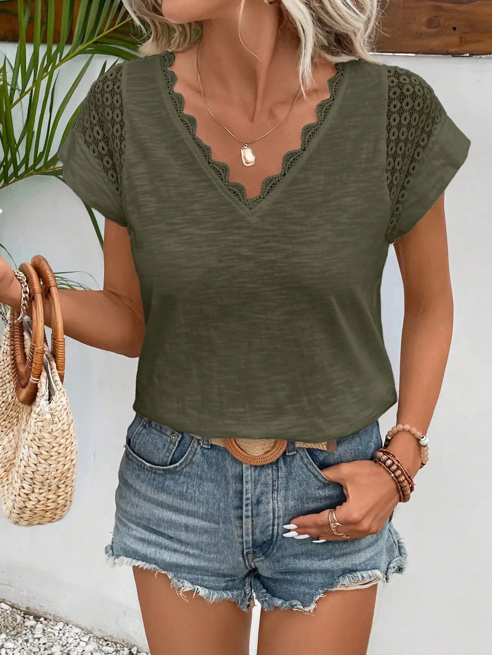 4pcs Women Casual Sleeveless V-Neck Tanks - Loose Fit Solid Color Tops (Black/Grey/Pink), Machine Washable, Versatile For All Seasons, Daily Wear, Pleated Design, Comfortable