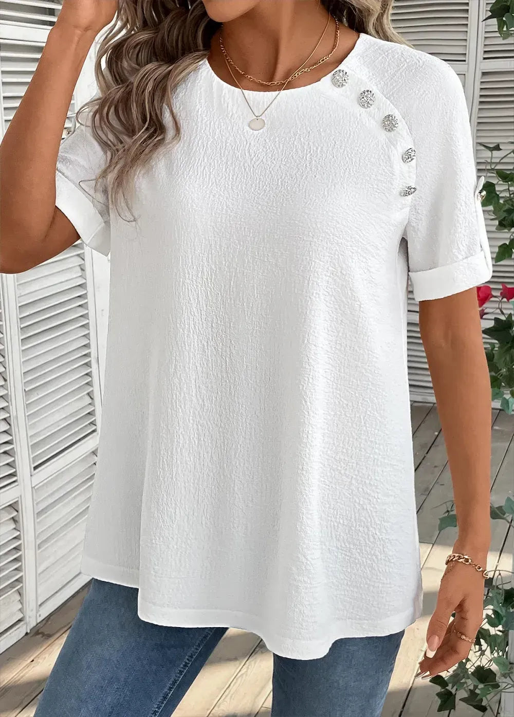 Bleaching White Button Short Sleeve Round Neck Blouse
